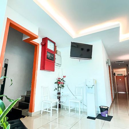 1 Hotel Mahkota Cheras Buitenkant foto