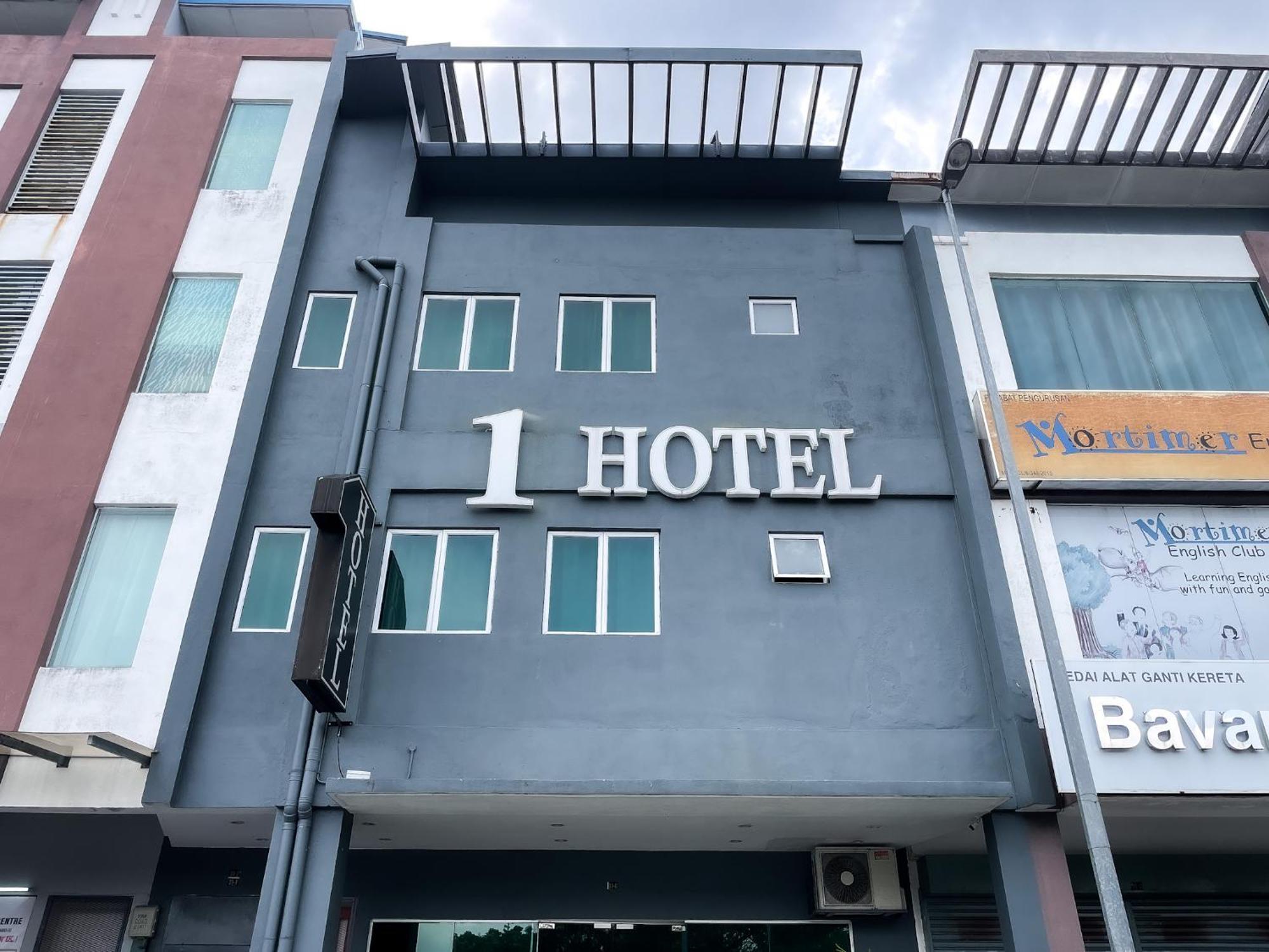 1 Hotel Mahkota Cheras Buitenkant foto
