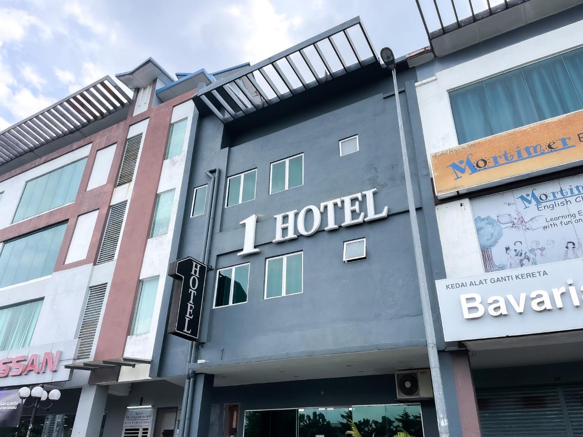 1 Hotel Mahkota Cheras Buitenkant foto
