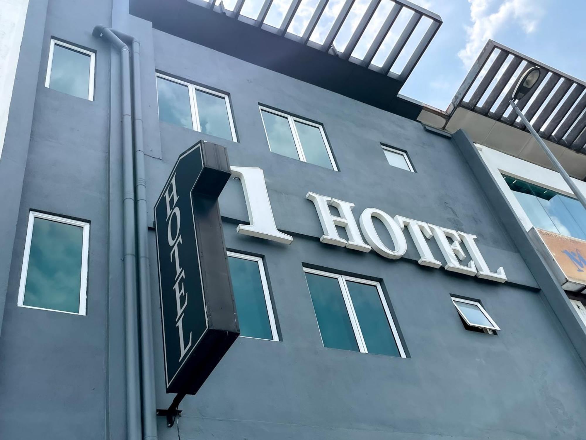 1 Hotel Mahkota Cheras Buitenkant foto