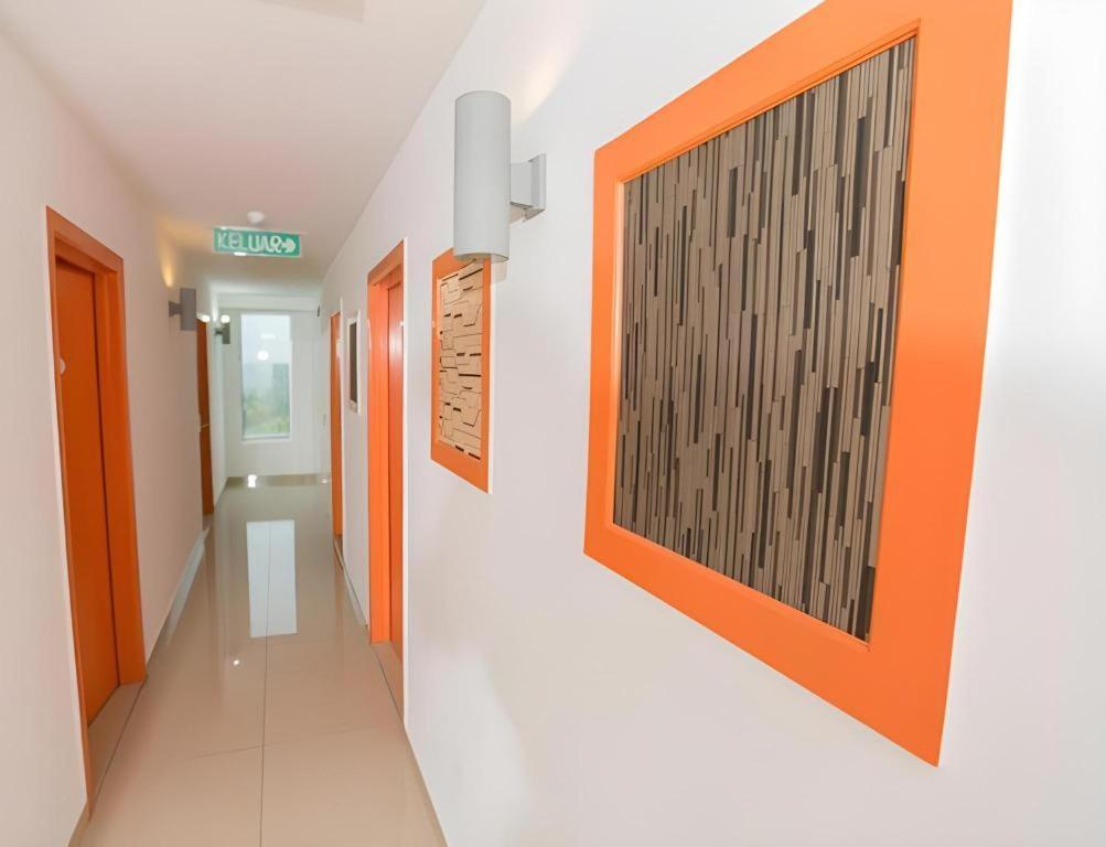 1 Hotel Mahkota Cheras Buitenkant foto
