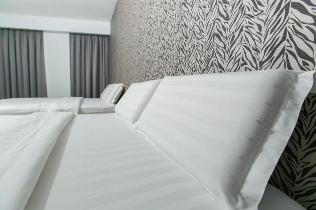 1 Hotel Mahkota Cheras Buitenkant foto