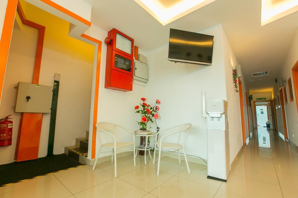 1 Hotel Mahkota Cheras Buitenkant foto
