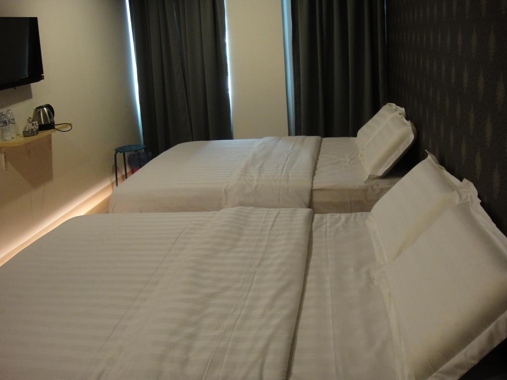 1 Hotel Mahkota Cheras Buitenkant foto